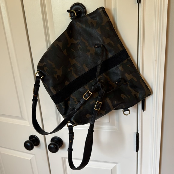 Women’s Kempton & Co leather Morleigh Camouflage convertible Backpack purse - Picture 3 of 10